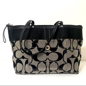 Coach Signature Tote F1168